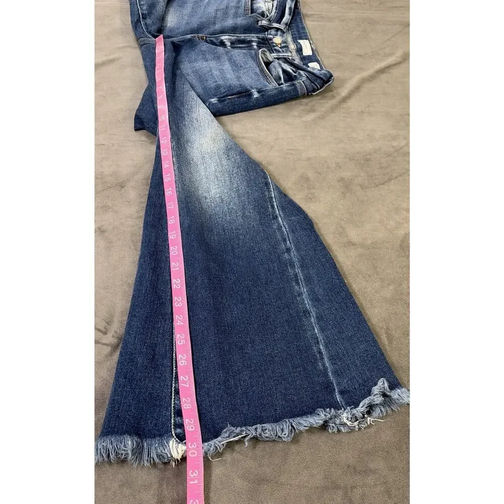 Kancan Kurvy Mid Rise Super Flare Frayed Hems Jeans Size 26×30 Bnfts Charity